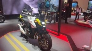 2026 Honda CB500 e-Clutch